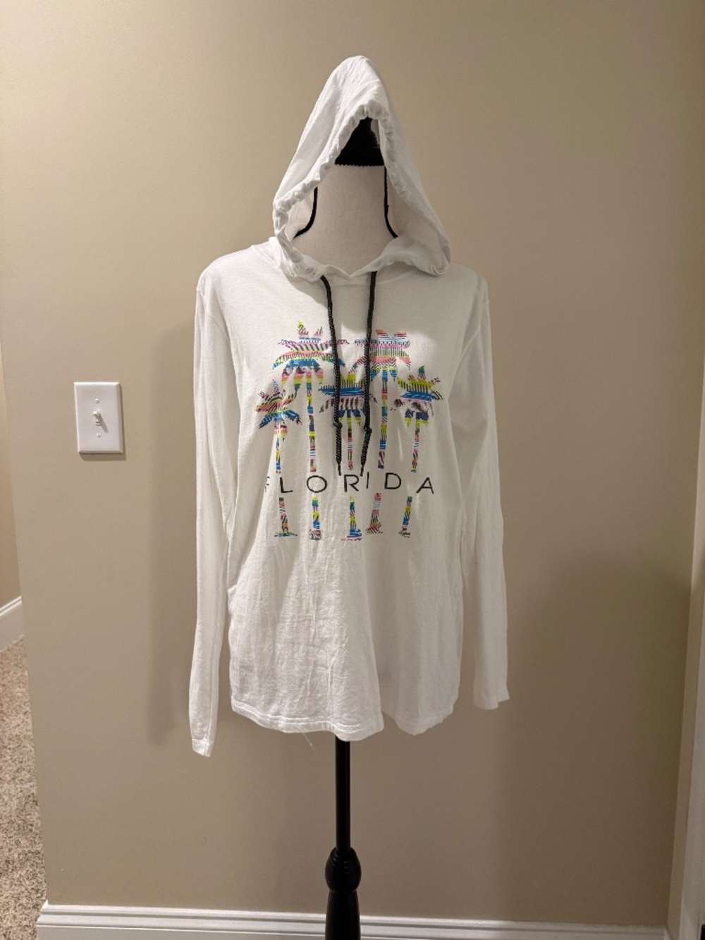 WOMAN’S HOODIE